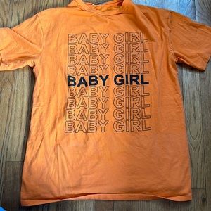 Fashion nova baby girl tee in orange